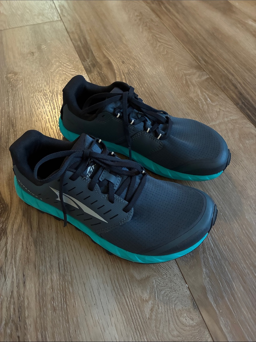 Women’s Altra Superior 5 running shoes.